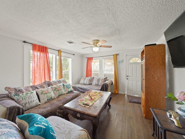 5307 Crane Street, Houston TX 77026
