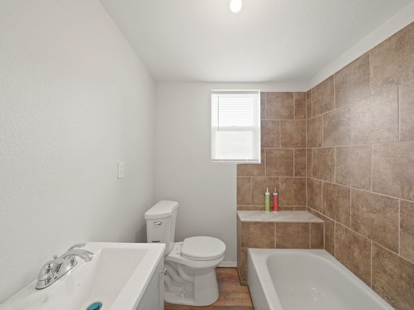 5307 Crane Street, Houston TX 77026