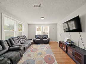 5307 Crane Street, Houston TX 77026