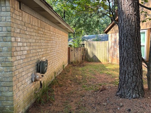 115 Fallshire Drive, The Woodlands TX 77381