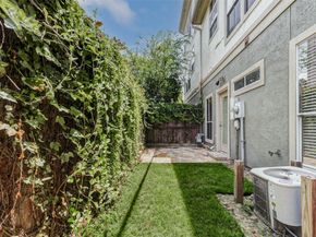 661 Hartman Street, Houston TX 77007