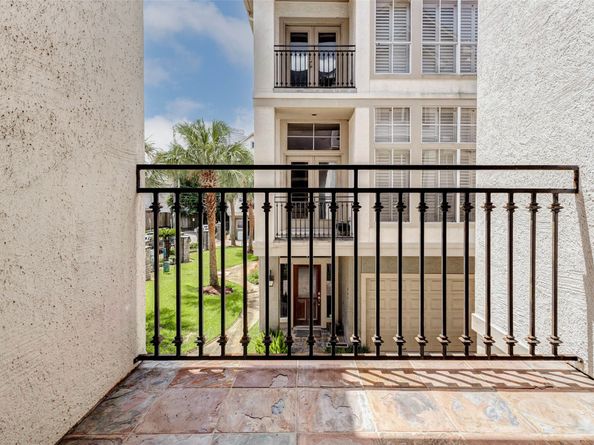 661 Hartman Street, Houston TX 77007