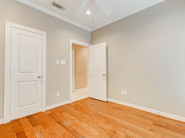 661 Hartman Street, Houston TX 77007
