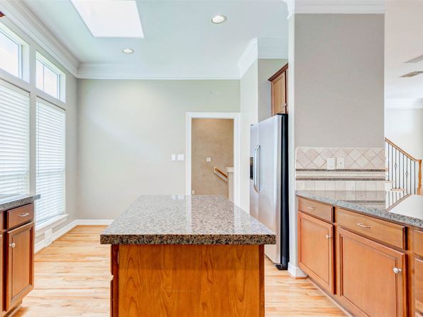 661 Hartman Street, Houston TX 77007