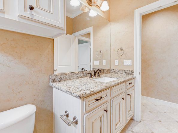 661 Hartman Street, Houston TX 77007