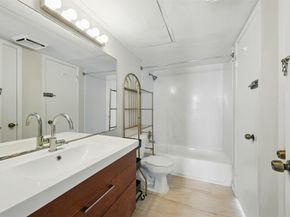 2626 Holly Hall Street 1102, Houston TX 77054