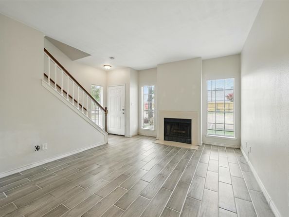 2626 Holly Hall Street 1102, Houston TX 77054