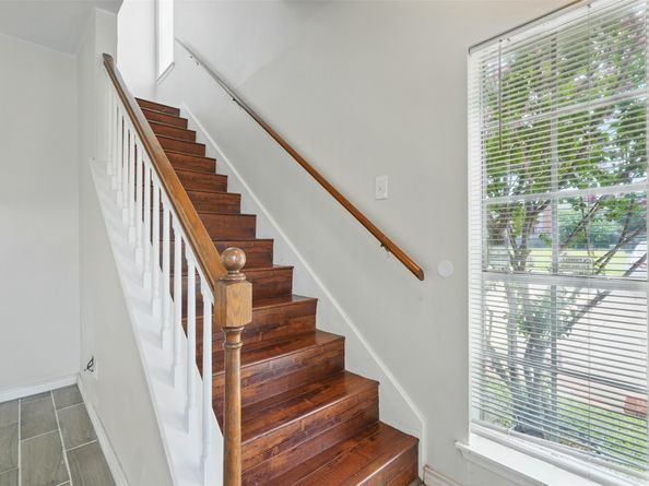 2626 Holly Hall Street 1102, Houston TX 77054