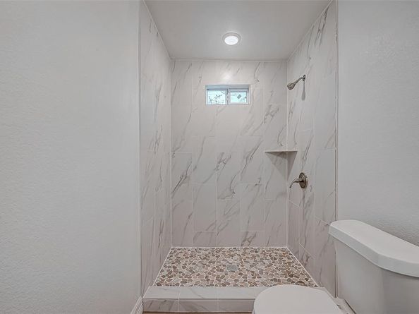 9226 Everglade Drive, Houston TX 77078