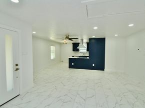 7133 Evans Street, Houston TX 77061