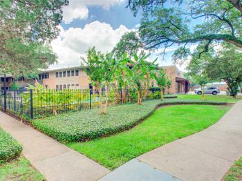 4020 Blue Bonnet Boulevard