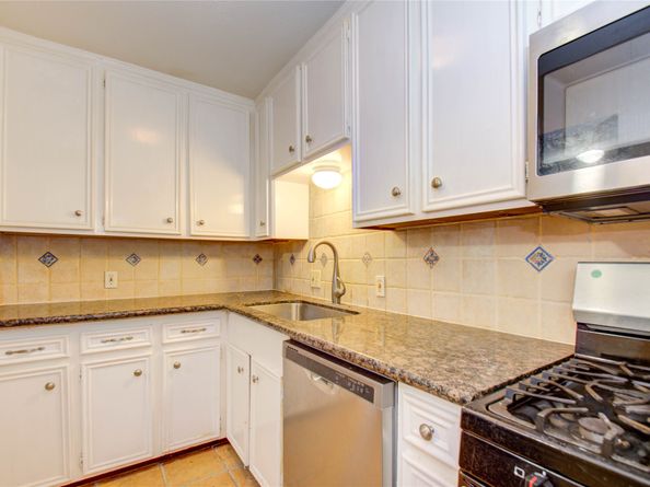 4020 Blue Bonnet Boulevard E, Houston TX 77025