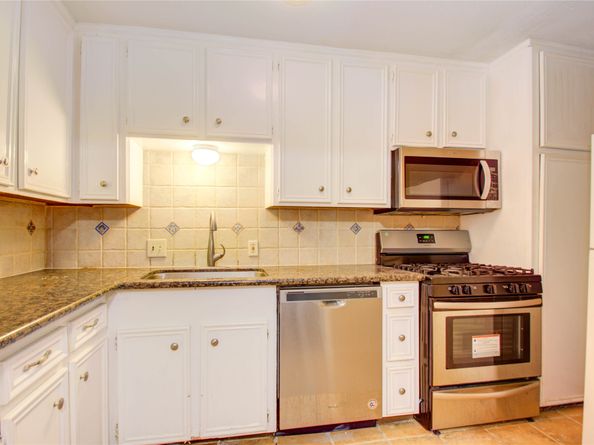 4020 Blue Bonnet Boulevard E, Houston TX 77025