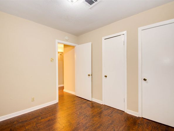 4020 Blue Bonnet Boulevard E, Houston TX 77025
