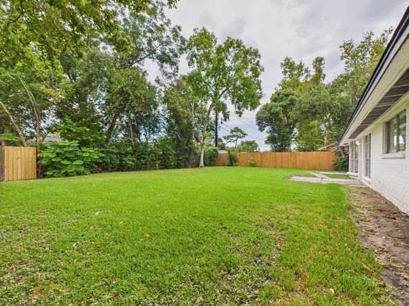 5814 Fontenelle Drive, Houston TX 77035