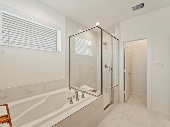 4850 Pinemont Drive, Houston TX 77092