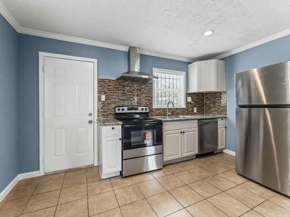 5035 Andrea Street, Houston TX 77021