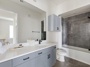 1508 Blodgett Street 502, Houston TX 77004