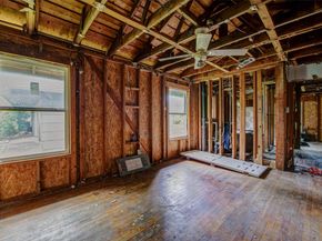 5822 Lyndhurst Drive, Houston TX 77033