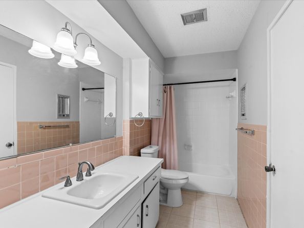 7714 Renwick Drive 23, Houston TX 77081