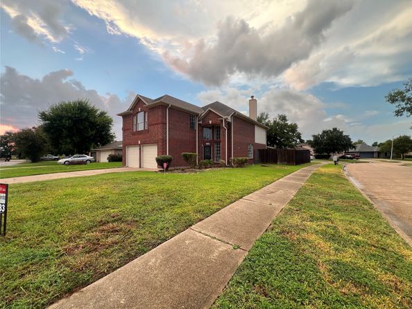 13102 Labelle Lane, Houston TX 77015