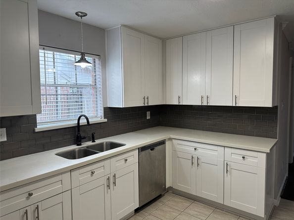 11610 Cypresswood Drive, Houston TX 77070