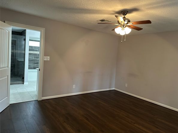 11610 Cypresswood Drive, Houston TX 77070