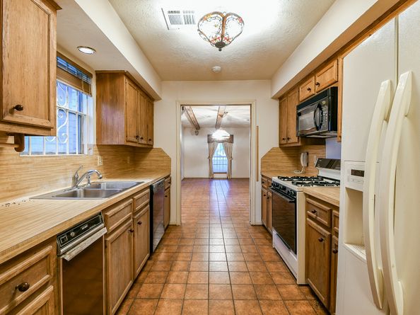 16019 Old Humble Road, Houston TX 77396