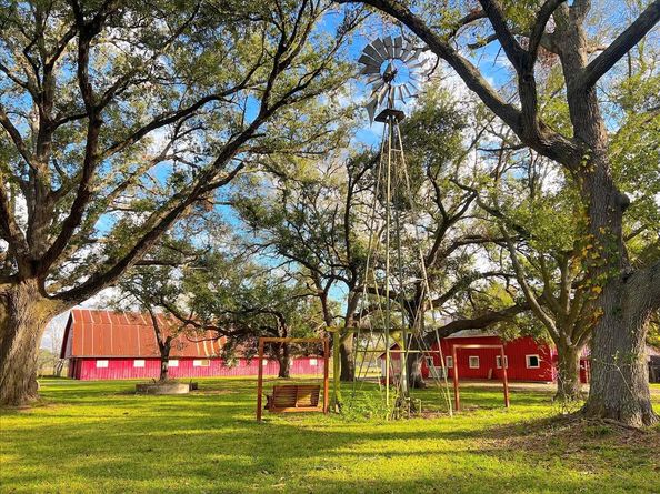 14939 Cullen Boulevard, Houston TX 77047