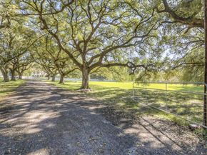 14939 Cullen Boulevard, Houston TX 77047