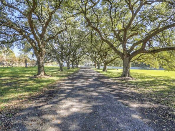 14939 Cullen Boulevard, Houston TX 77047