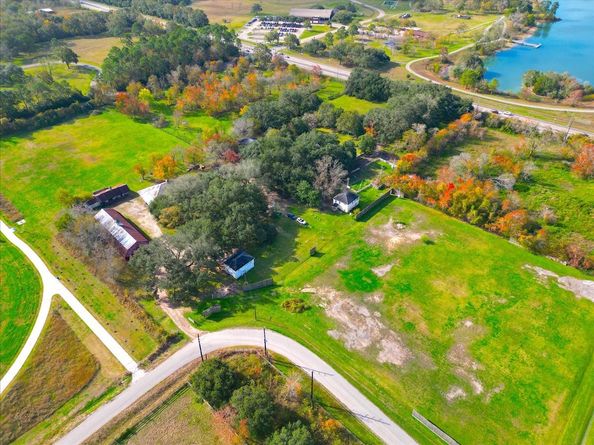 14939 Cullen Boulevard, Houston TX 77047