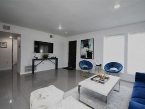 4802 Elser Street, Houston TX 77009