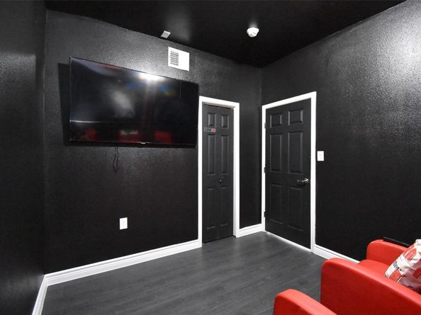 4802 Elser Street, Houston TX 77009