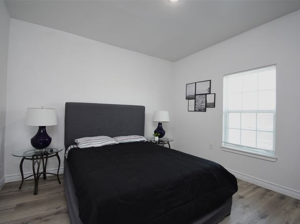 4802 Elser Street, Houston TX 77009