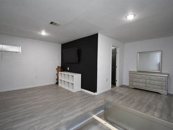 4802 Elser Street, Houston TX 77009