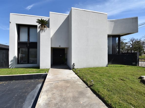 4802 Elser Street, Houston TX 77009