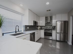 4802 Elser Street, Houston TX 77009