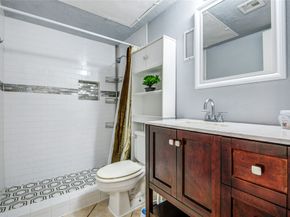 12955 Woodforest Boulevard 37, Houston TX 77015
