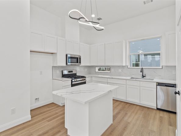6348 Culberson Street, Houston TX 77021