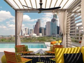 1711 Allen Parkway 1805, Houston TX 77019