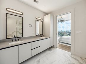 1711 Allen Parkway 1805, Houston TX 77019