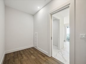 1711 Allen Parkway 1805, Houston TX 77019