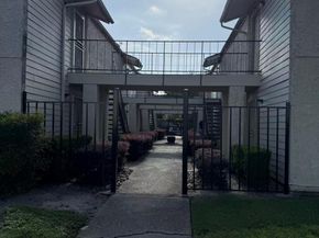 10075 Westpark Drive 52, Houston TX 77042