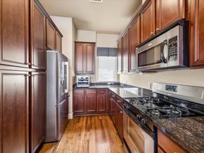 2848 Leeland Street, Houston TX 77003