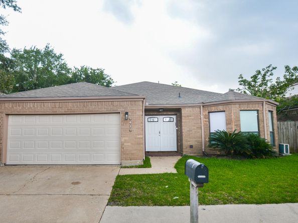 7627 Quail Meadow Drive, Houston TX 77071
