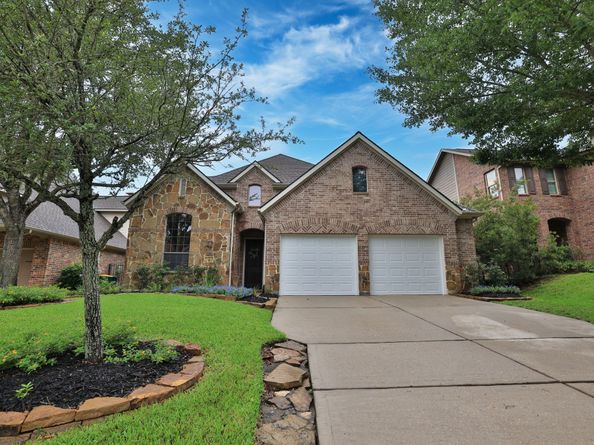 7 Woodmoor Place, Magnolia TX 77354