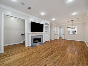 6845 Staffordshire Boulevard, Houston TX 77030