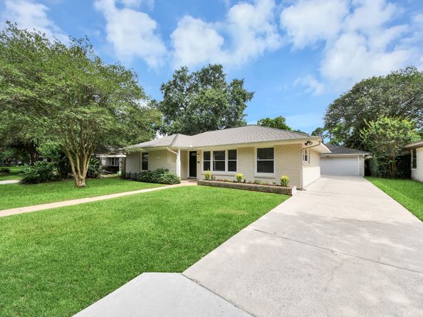 3419 Norris Drive, Houston TX 77025