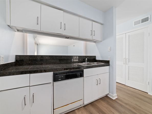 3300 Yorktown Street 26, Houston TX 77056